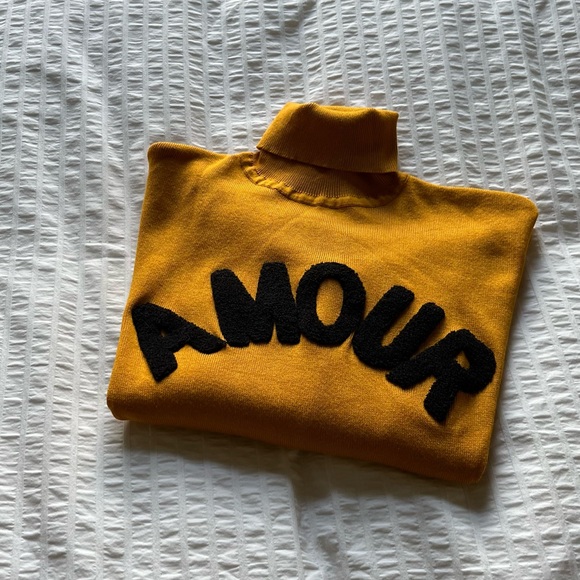 Women’s Sweater sz Small, European brand, new - Picture 1 of 5